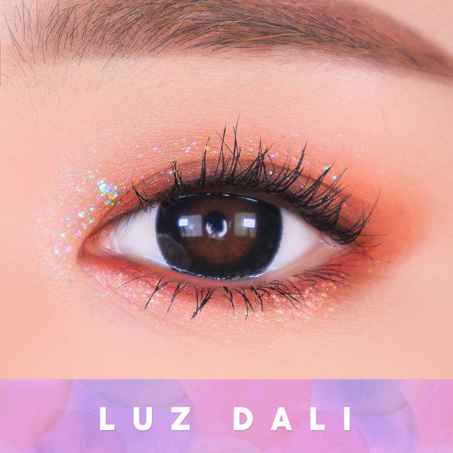 Luz Dali Extra Black Contacts for Hperopyia | farsightedness Eyes Detail 2