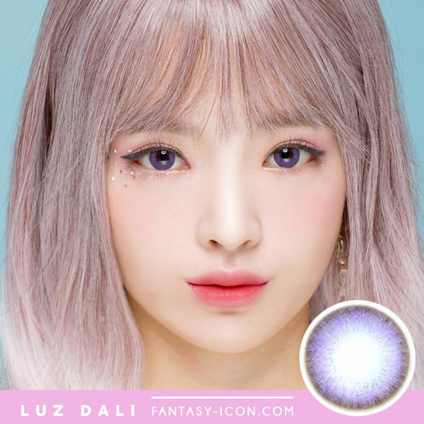 Luz Dali Extra Violet Contacts | Purple Circle Lens Model