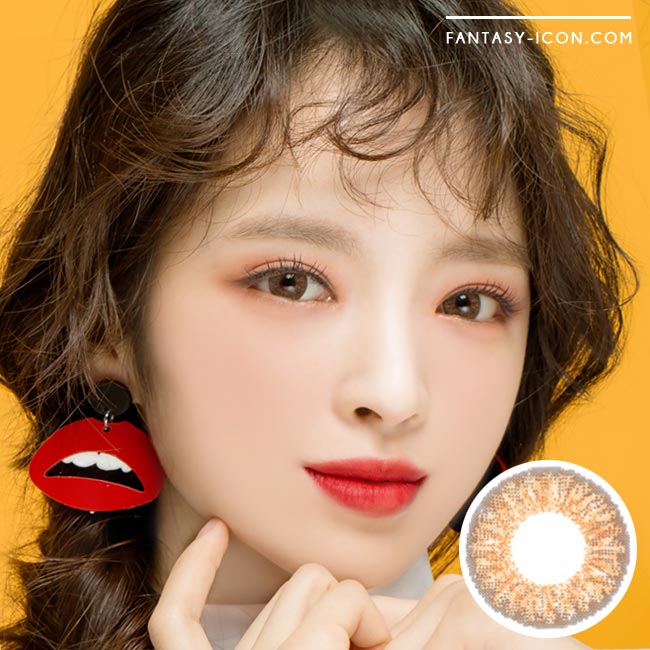 Venus Artric Brown 1 Day Colored Contacts Model
