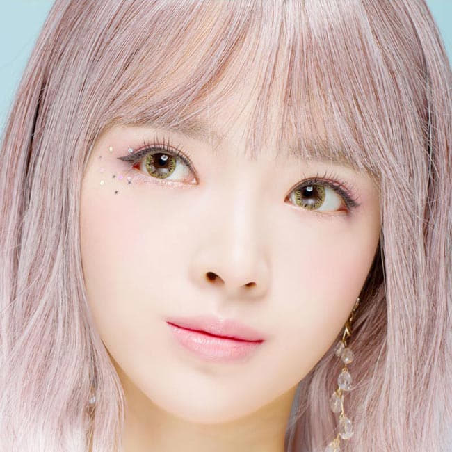 Colored contacts for Hyperopia Villea Blush Brown 2